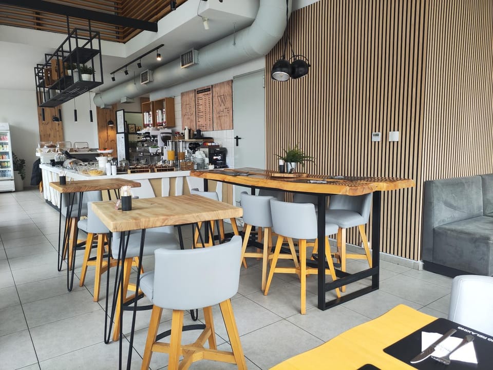 Living room, Lounge or bar, Seating area