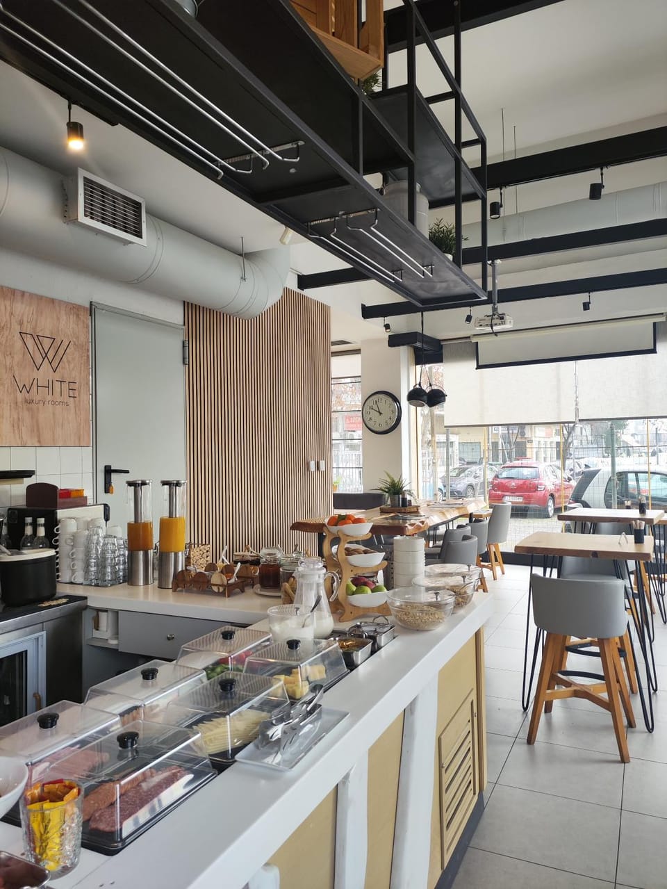 Coffee/tea facilities, Lounge or bar, Food and drinks, Food, Breakfast, Continental breakfast