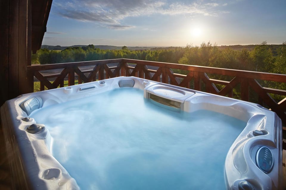 Hot Tub, Balcony/Terrace, Garden view