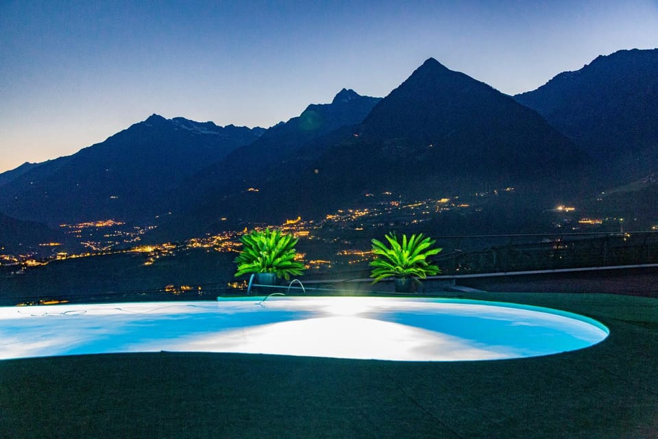 Mountain view, Swimming pool