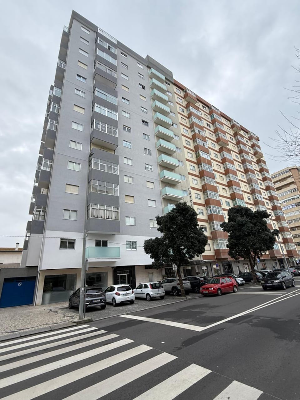 Property building, Neighbourhood, City view, Street view, Location