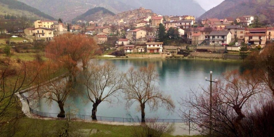 La Locanda Del Lago Lucciola Bed and Breakfast in Abruzzo