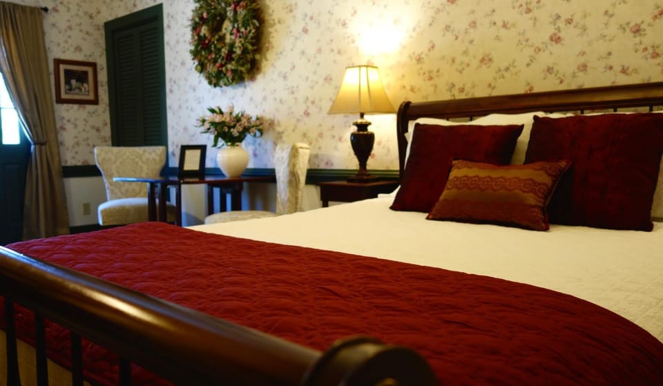 Acadia Bay Inn Bed and Breakfast in Sullivan