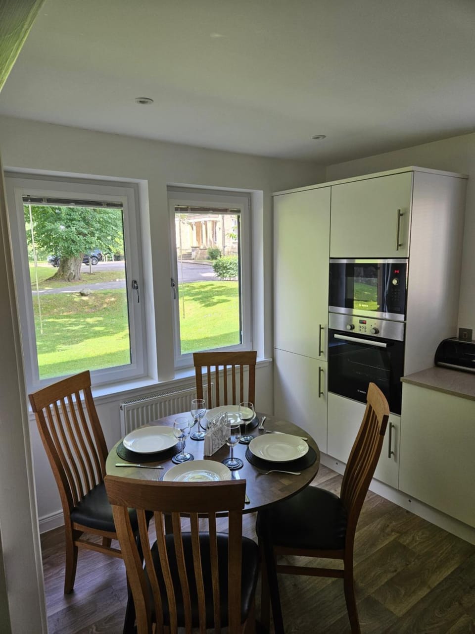 Dining area, kitchen