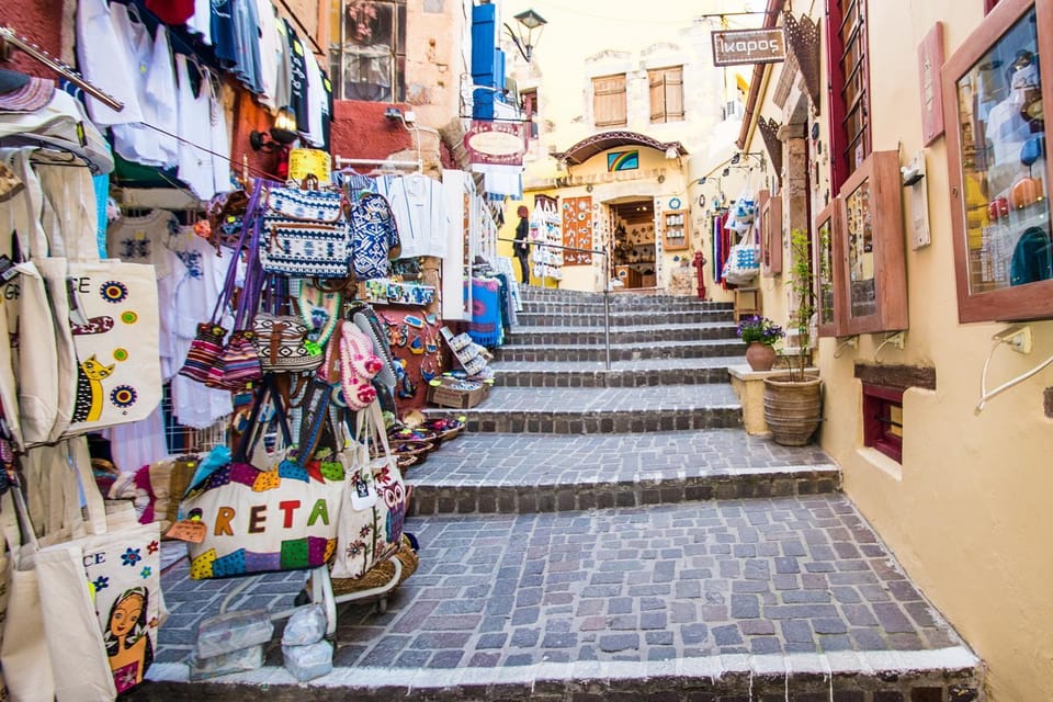 Nearby landmark, Day, Neighbourhood, Area and facilities, Shopping Area