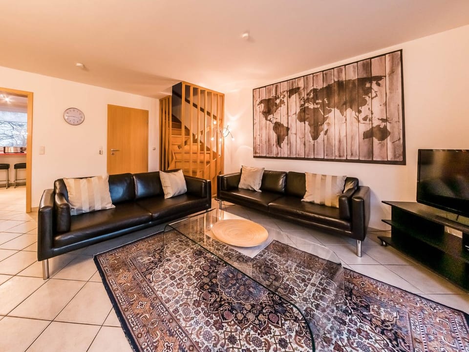 TV and multimedia, Living room, Dining area