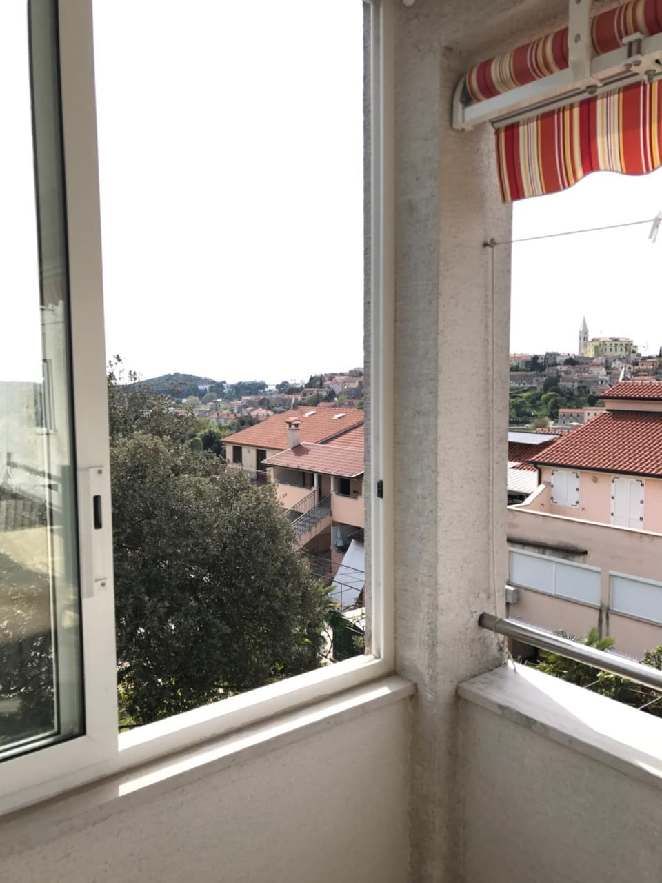 City view, Sea view