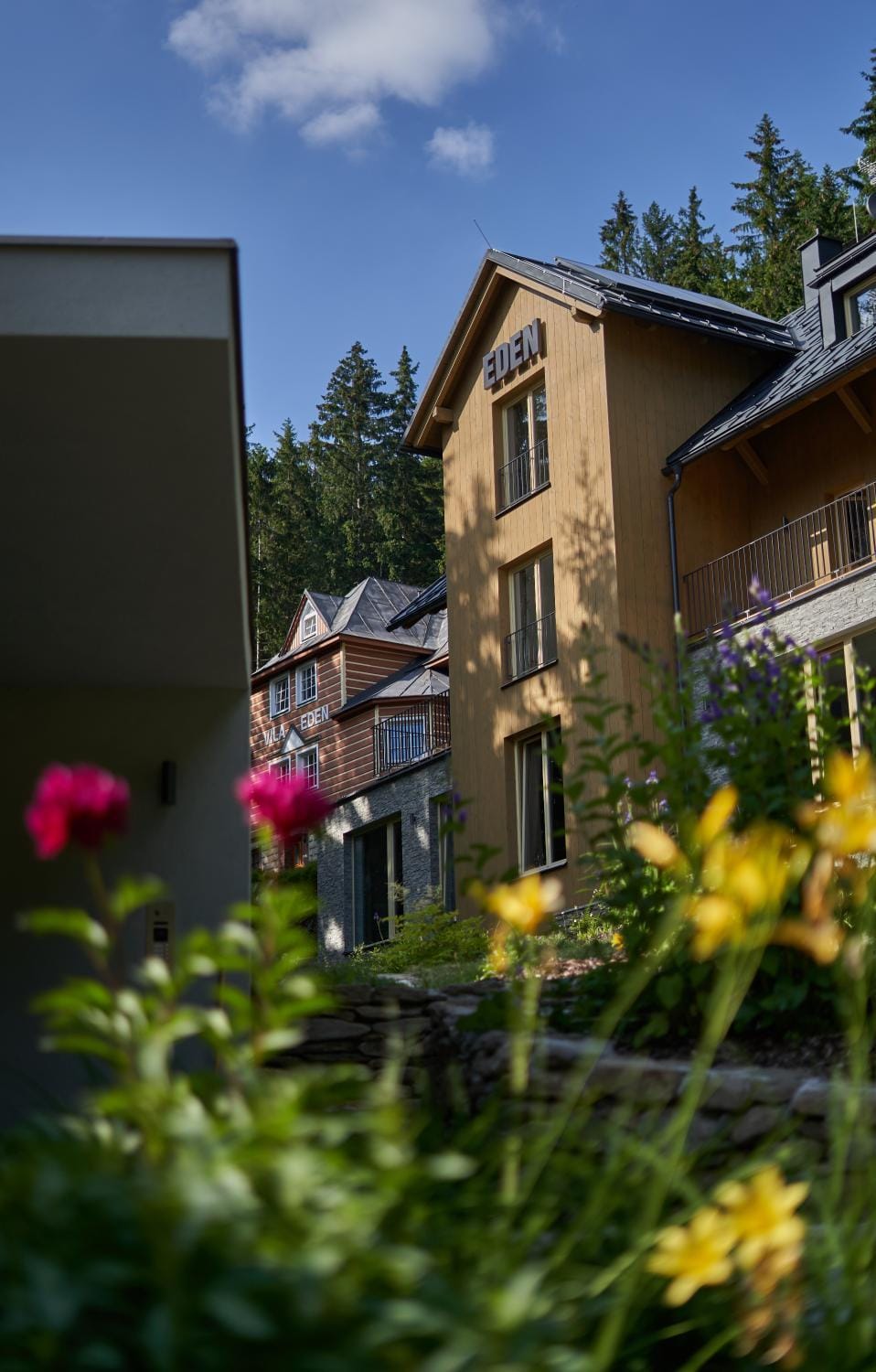 Property building, Garden