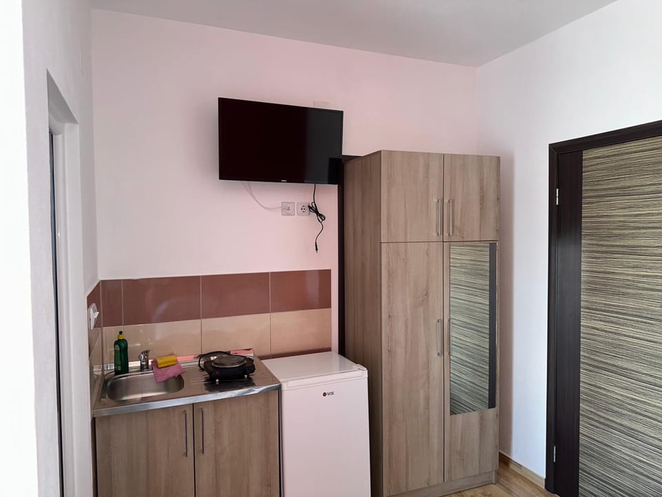 TV and multimedia, Kitchen or kitchenette
