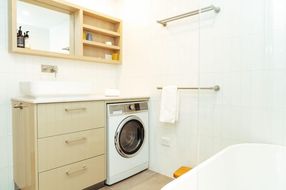 Bathroom, washing machine