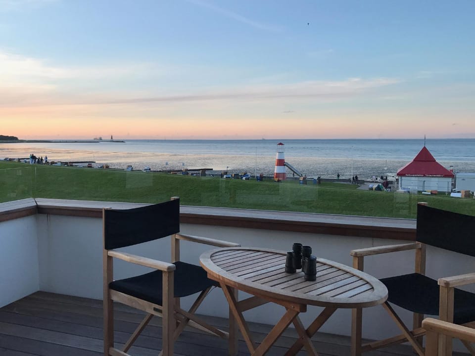 River view, Sea view