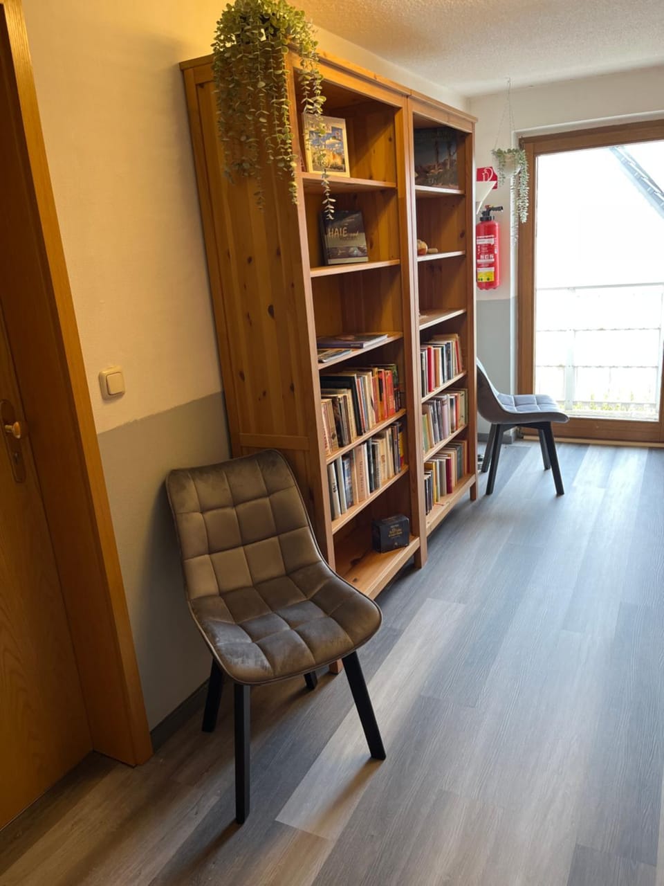 Library, Internal: Not applicable to any particular room