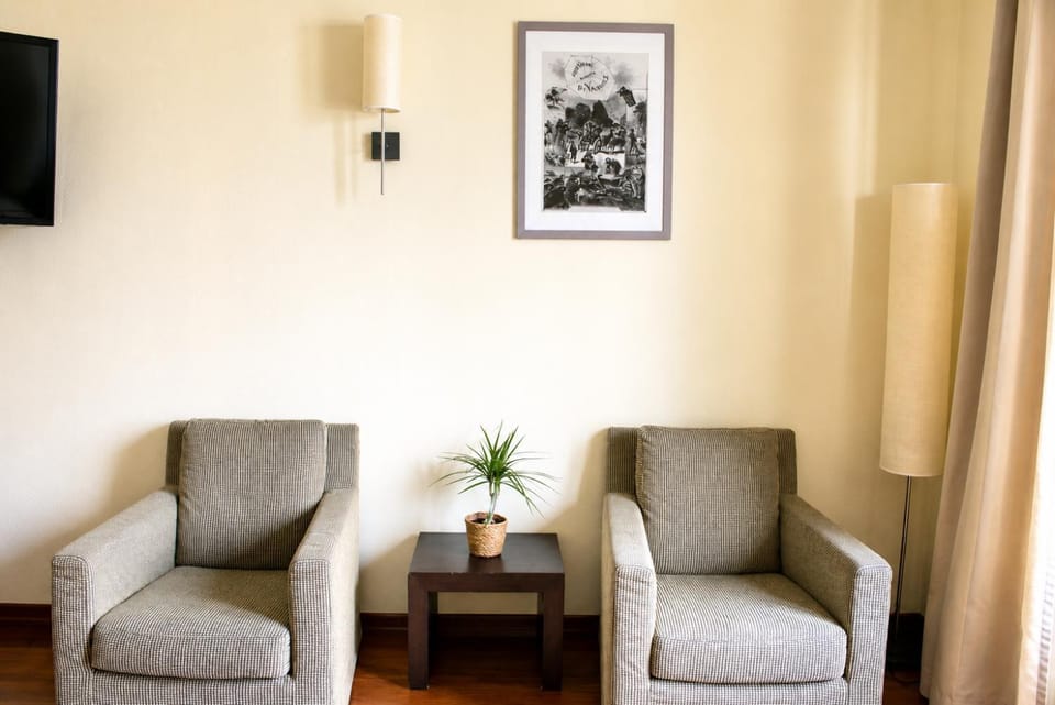TV and multimedia, Seating area