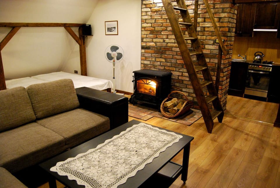 Living room, Photo of the whole room