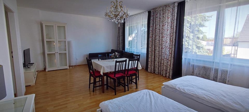 Photo of the whole room, Seating area, Dining area, Bedroom, hair dresser