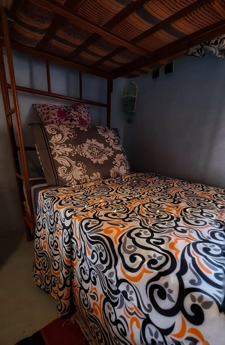 Property building, Bed, Bedroom, bunk bed