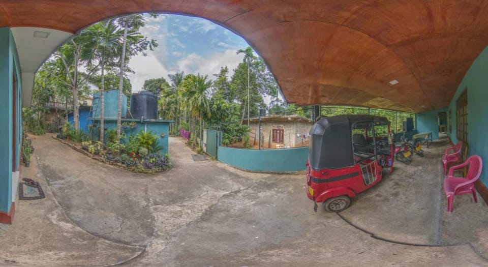 Apple Sara Home Stay Hotel in Kandy