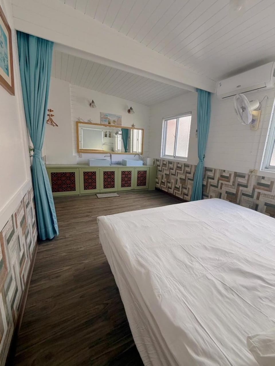 燈塔情人歐風海景民宿 Bed and Breakfast in Hengchun Township