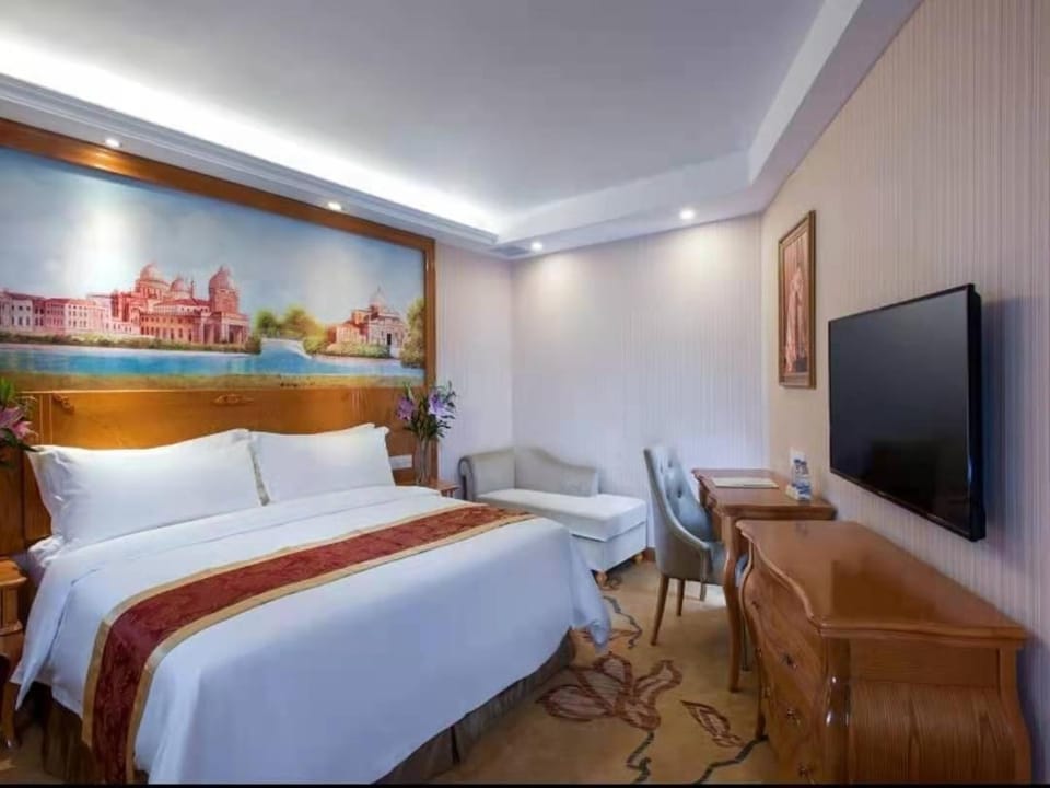 Vienna Hotel Jieyang Danpu Road Hotel in Fujian