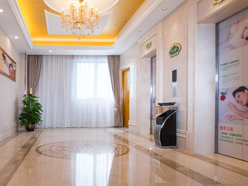 Vienna Hotel Foshan Lecong Furniture Mall Hotel in Guangzhou