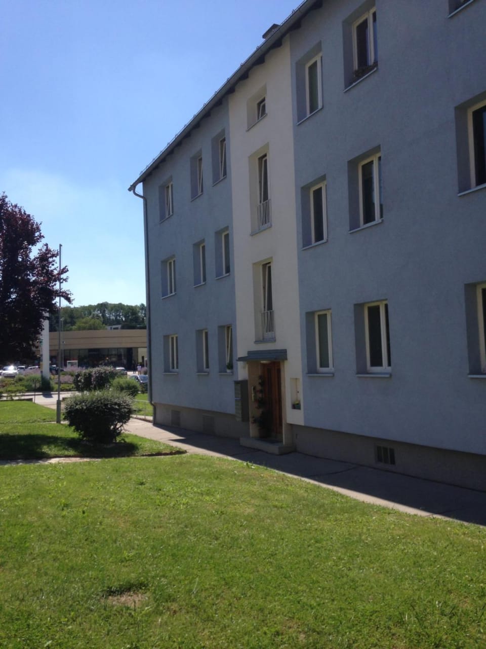 Facade/entrance