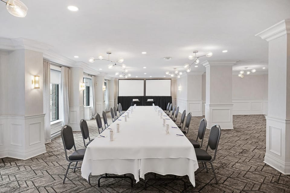 Meeting/conference room