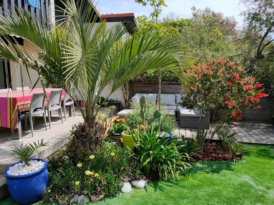 Garden, Garden view