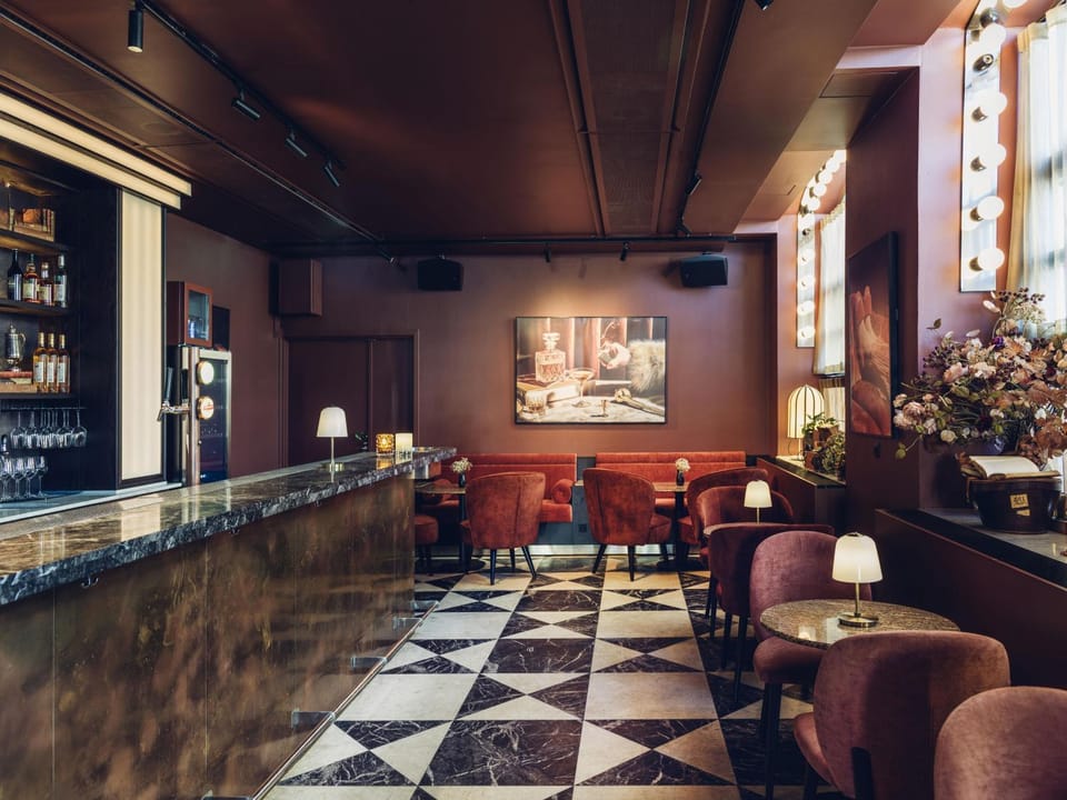 Lounge or bar