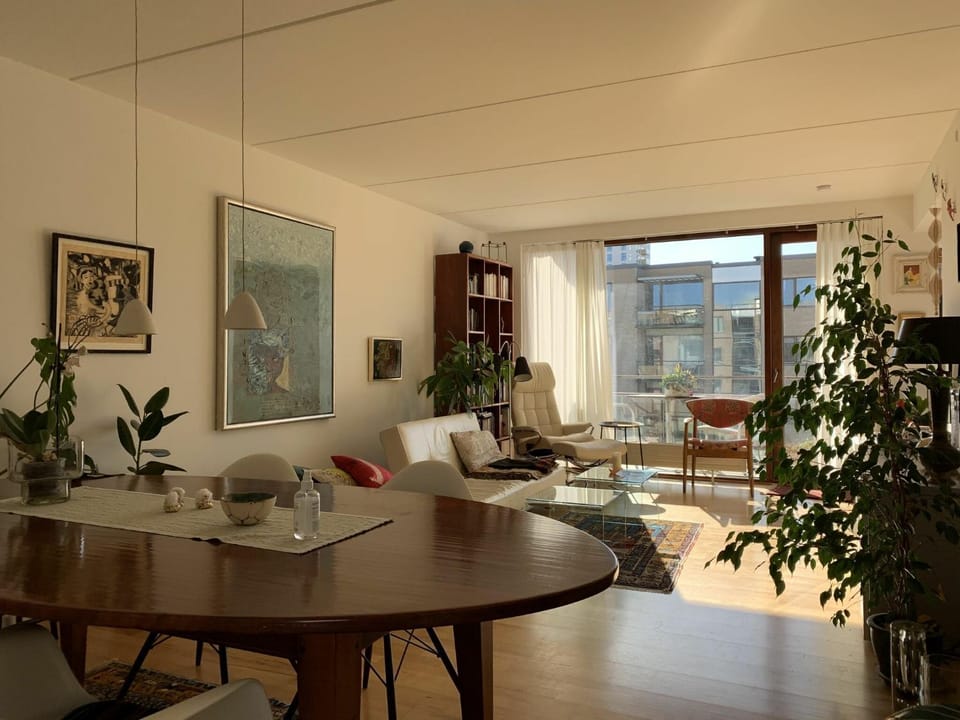 Living room, Dining area