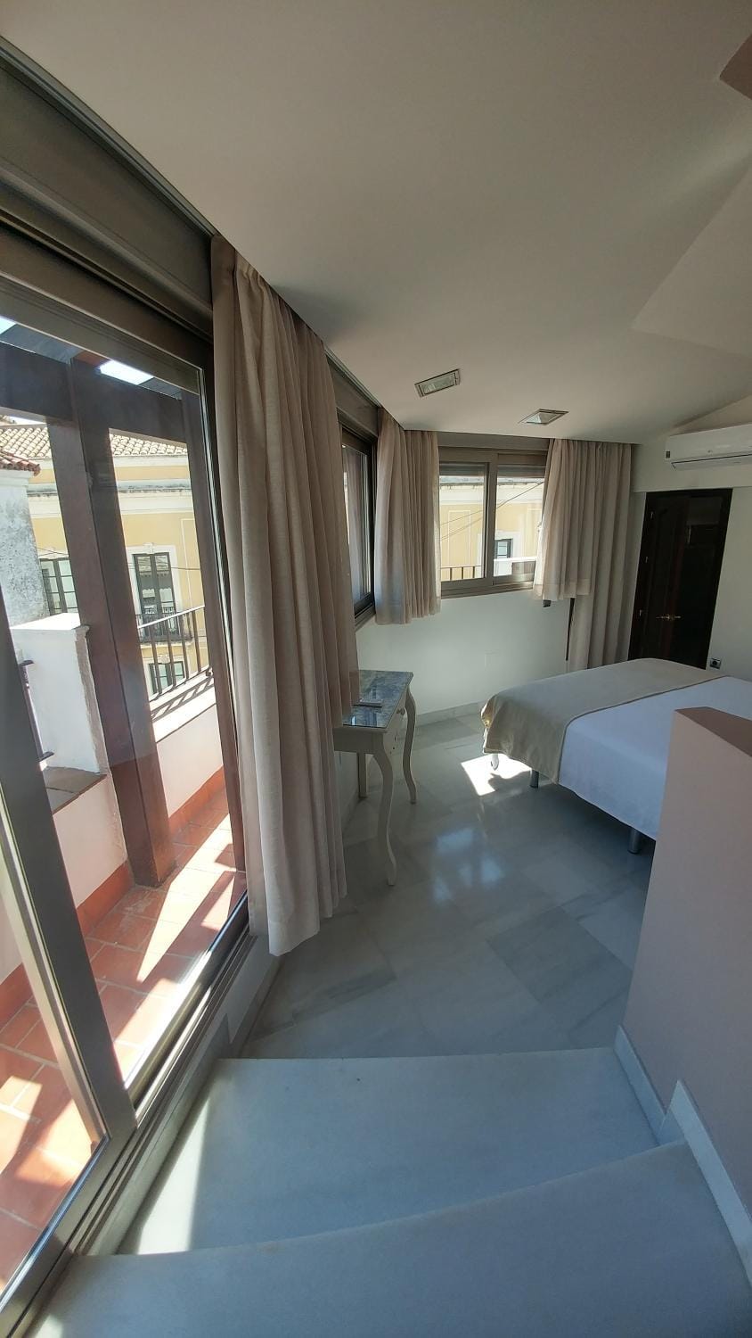 Bed, Balcony/Terrace, Photo of the whole room, Bedroom