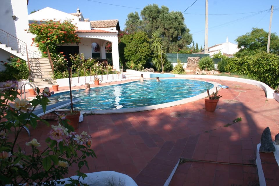 Monte Dos Netos House in Faro District