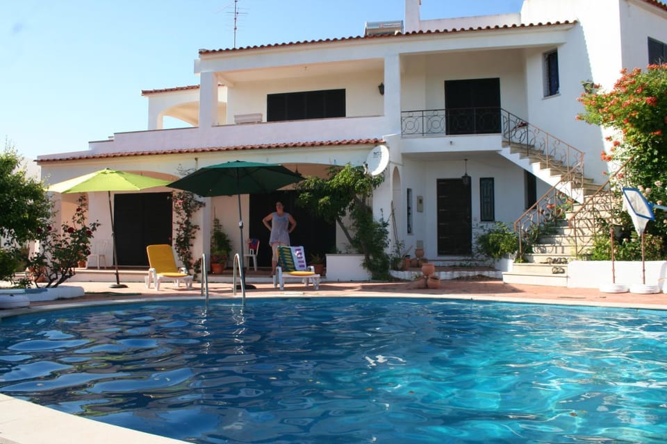 Monte Dos Netos House in Faro District
