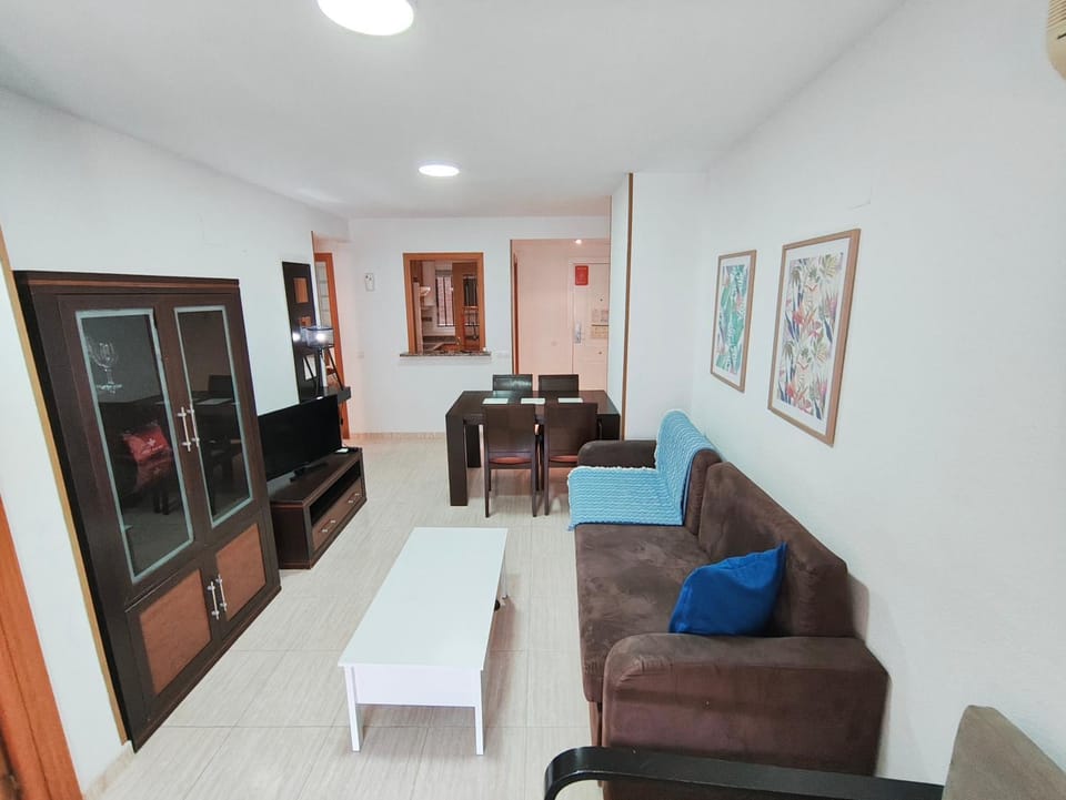 Living room, Photo of the whole room, Dining area