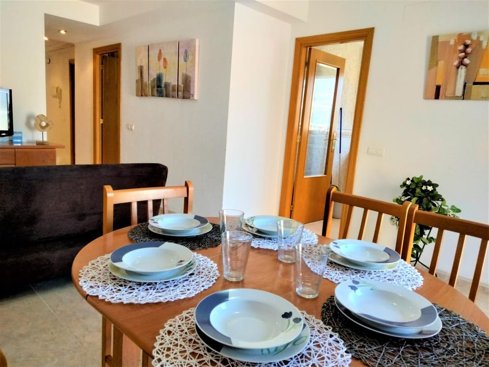 Living room, Dining area