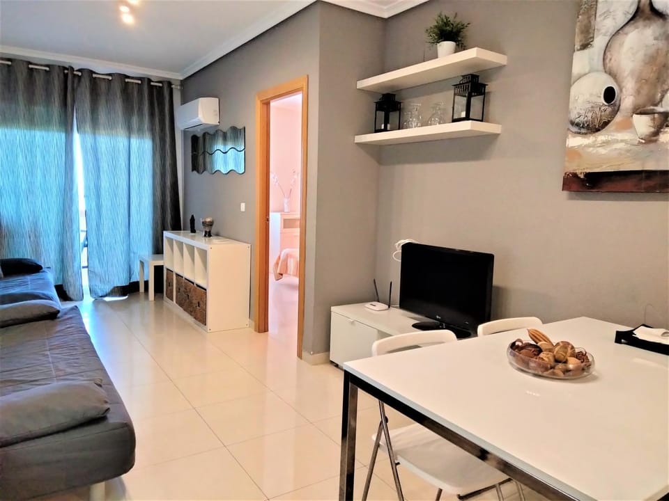 TV and multimedia, Living room, Dining area