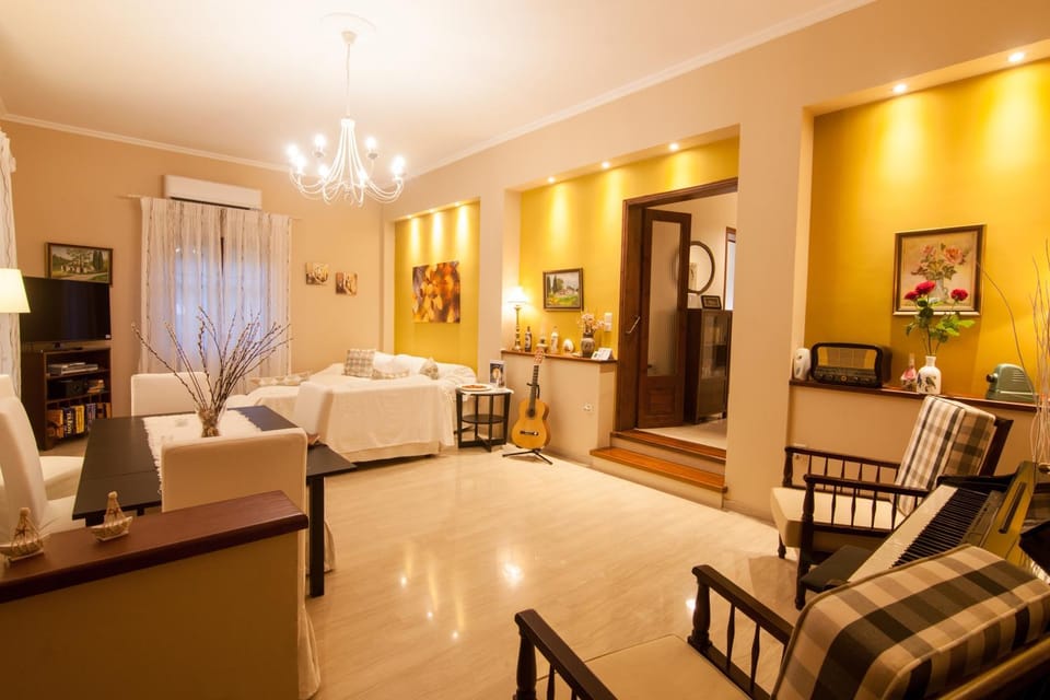 Living room, Seating area