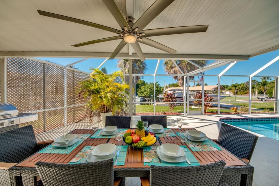 BBQ facilities, Food and drinks, Swimming pool