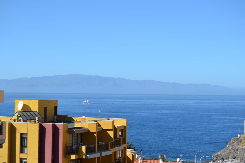 City view, Sea view, Street view