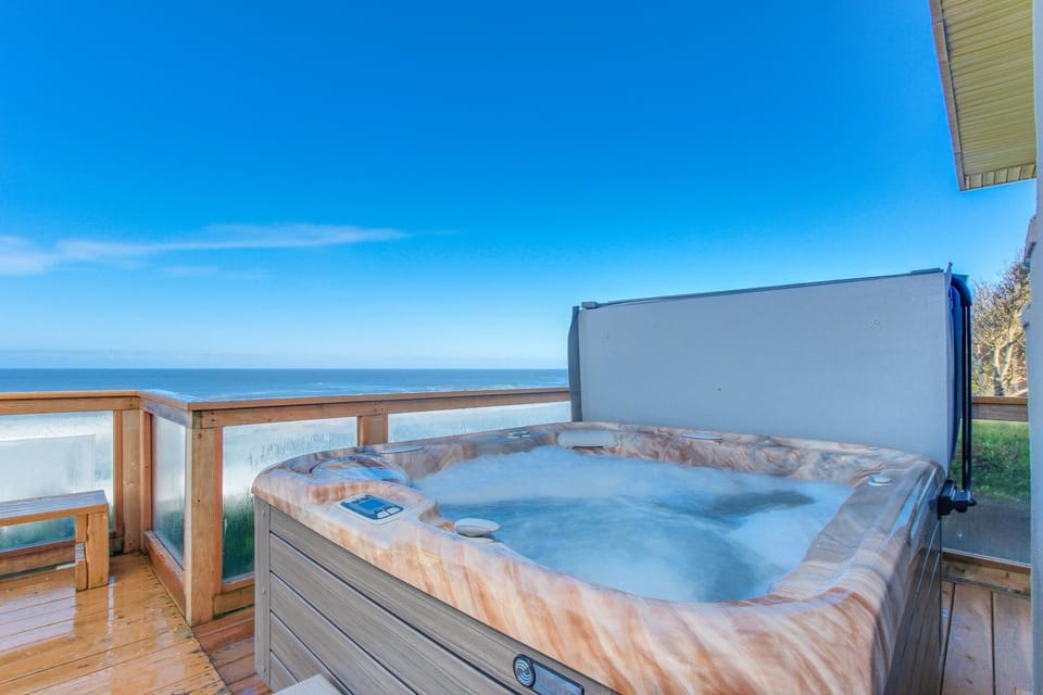 Gleneden BeachFront Getaway House in Gleneden Beach