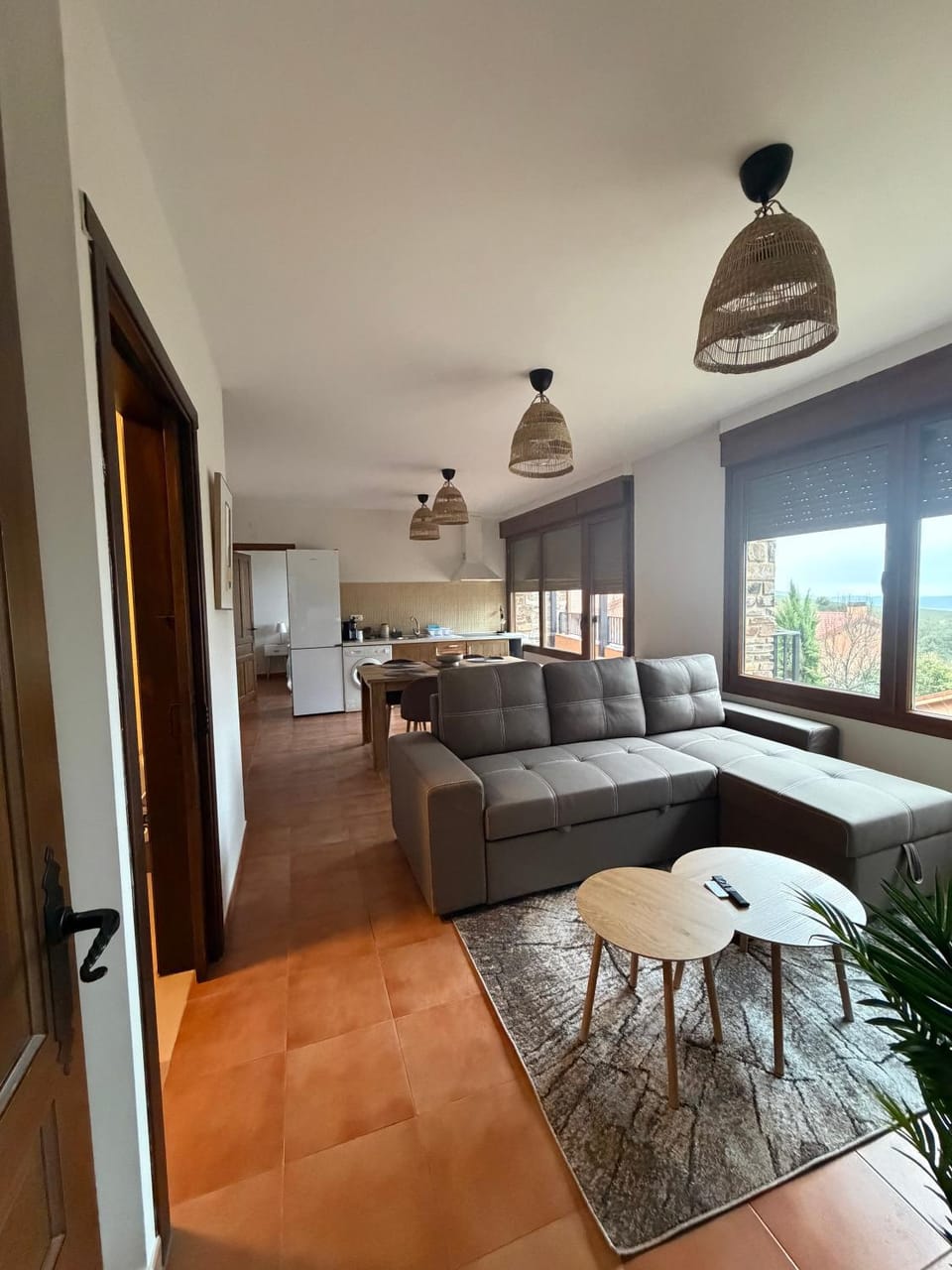 Food and drinks, Dining area, kitchen