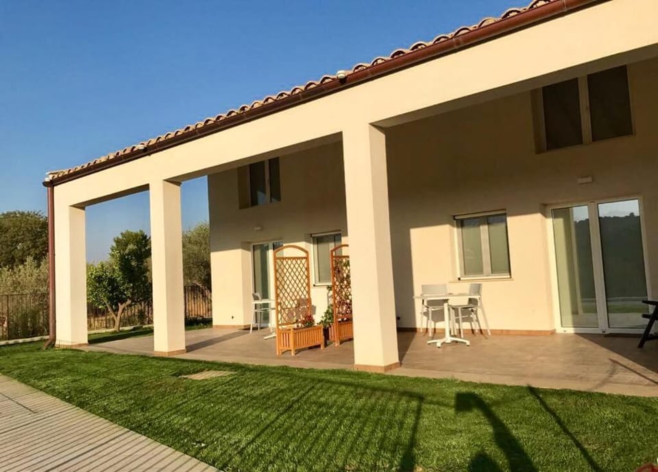 Patio, Garden view