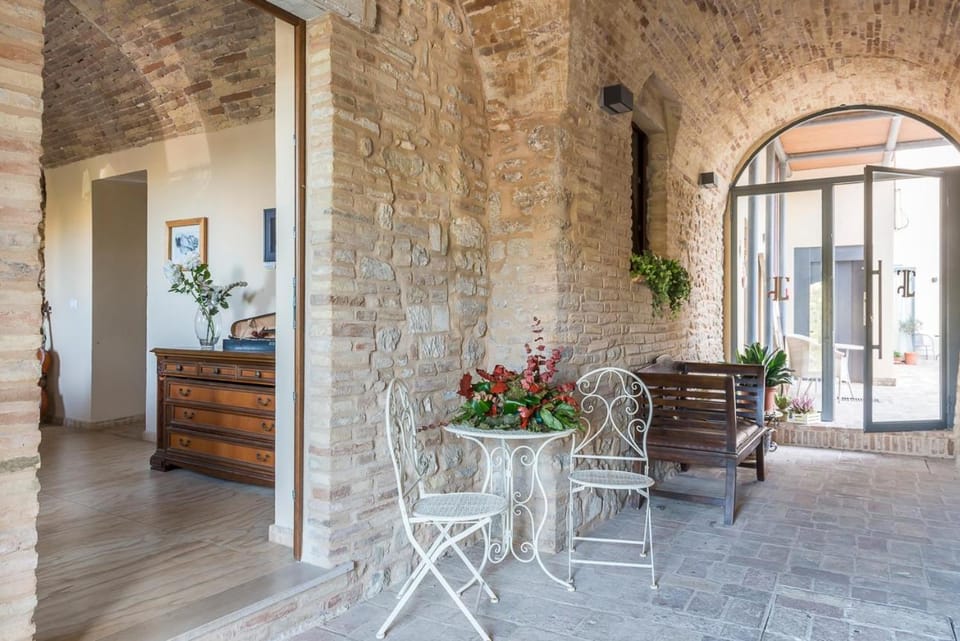 Torre della Loggia - Dimora Storica - Ortona Bed and Breakfast in Ortona