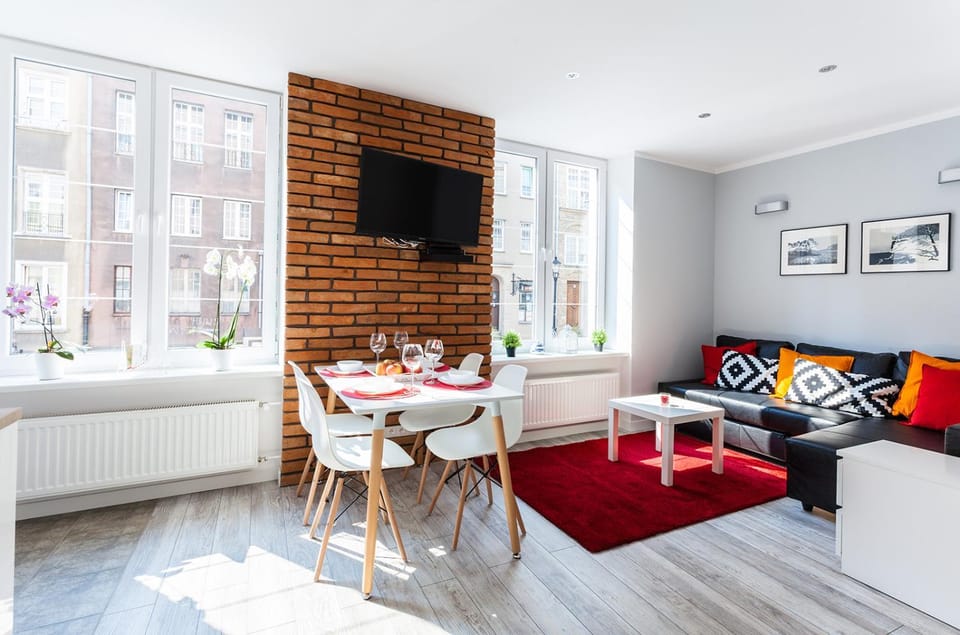 Communal lounge/ TV room, Living room, Seating area, Dining area