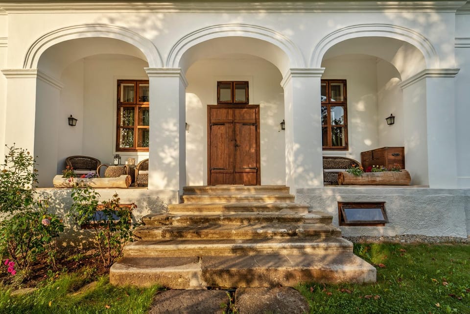 Conacul Gaal Kuria Bed and Breakfast in Brașov County