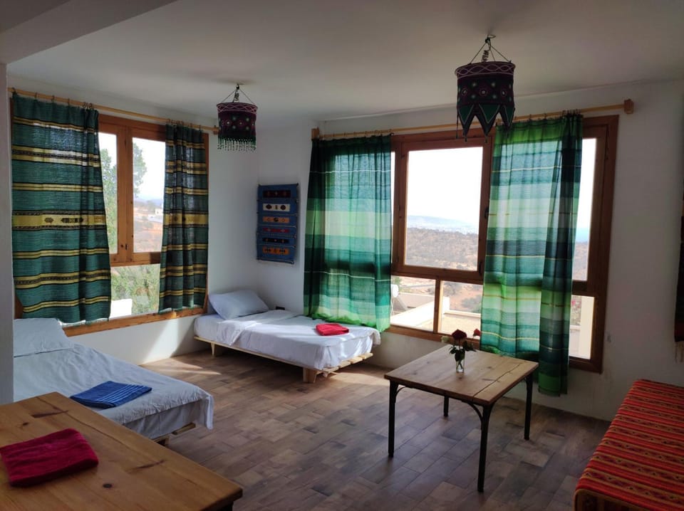 Living room, Photo of the whole room, Seating area