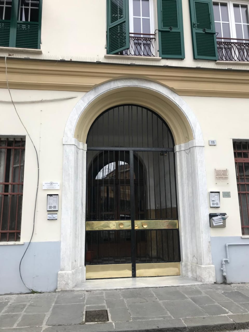 Facade/entrance