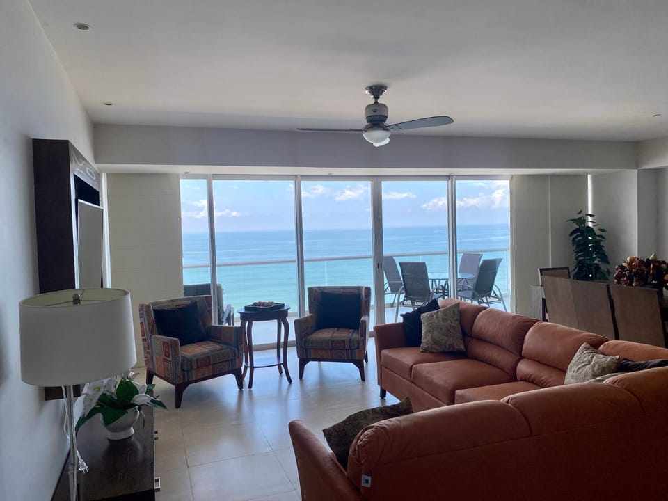 Peninsula Mazatlan Apartment in Mazatlan