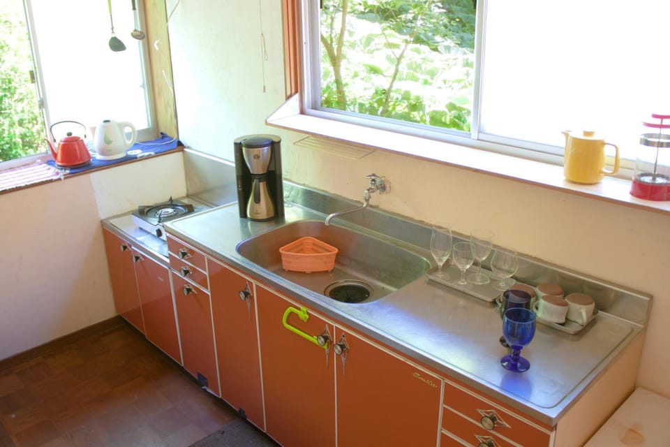 Coffee/tea facilities, Kitchen or kitchenette