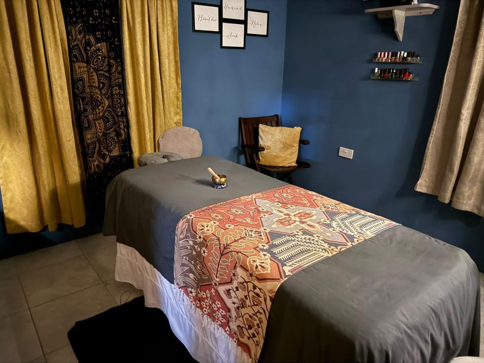 Massage, Spa and wellness centre/facilities