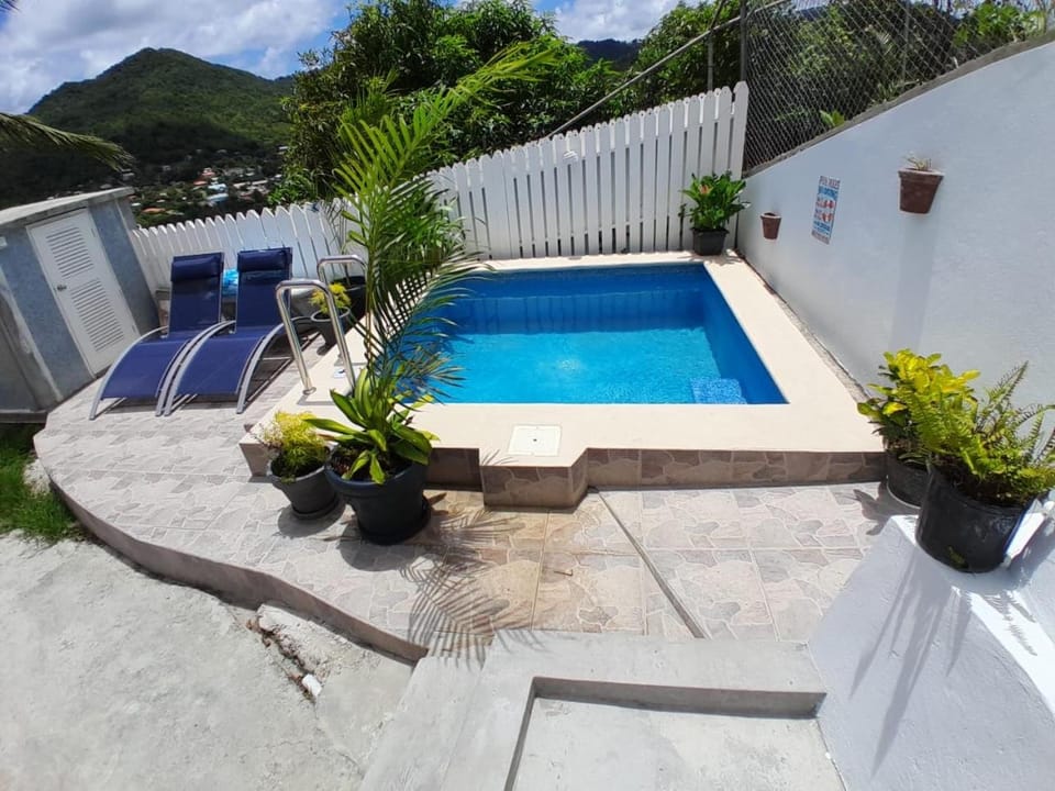 Natural landscape, Mountain view, Pool view, Swimming pool, sunbed